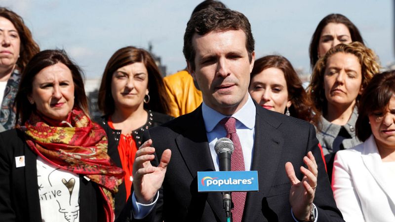 14 horas - Casado acusa a Sánchez de "instrumentalizar las instituciones con su decreto sobre igualdad - Escuchar ahora