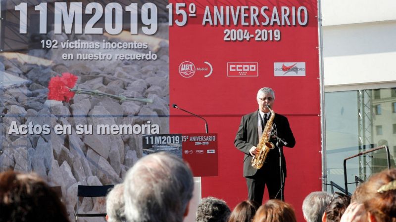 Boletines RNE - Madrid recuerda a las víctimas del 11M al cumplirse 15 años de los atentados - Escuchar ahora 