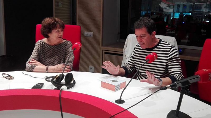 Las mañanas de RNE con Alfredo Menéndez - 'Dolor y gloria', el Almodóvar más íntimo - Escuchar ahora