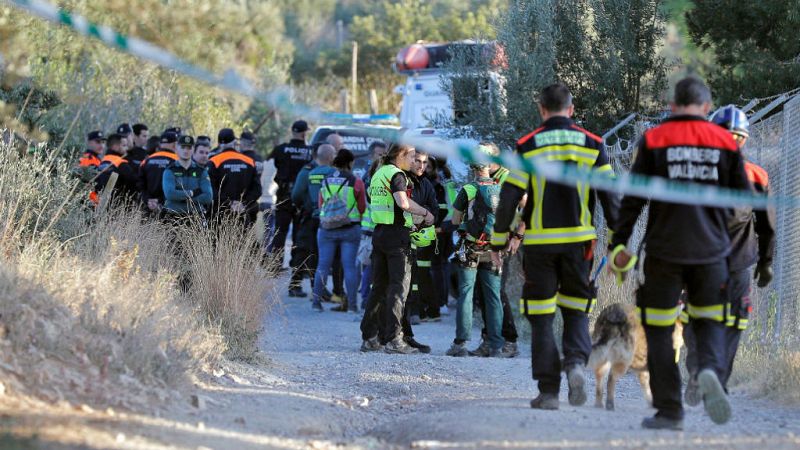  Boletines RNE - La Guardia Civil busca a dos niños desaparecidos en Valencia e interroga a sus padres - escuchar ahora