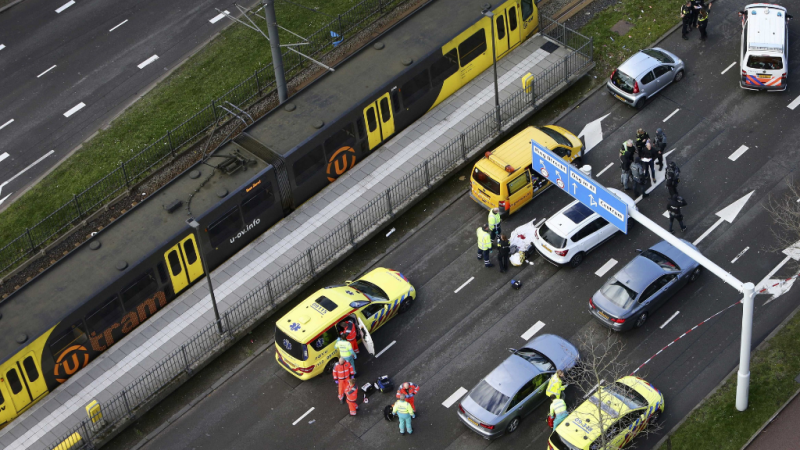 14 horas - La policía de Utrecht identifica a un presunto sospechoso del tiroteo - Escuchar ahora