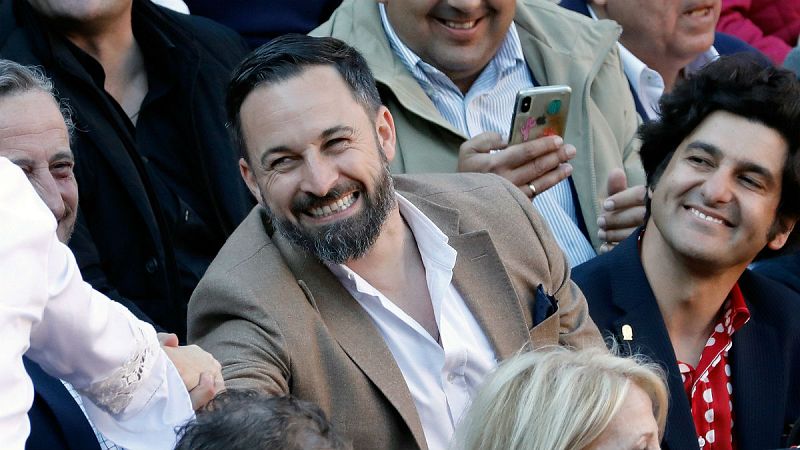 14 horas - VOX pide que se puedan tener armas para autodefensa  Escuchar ahora