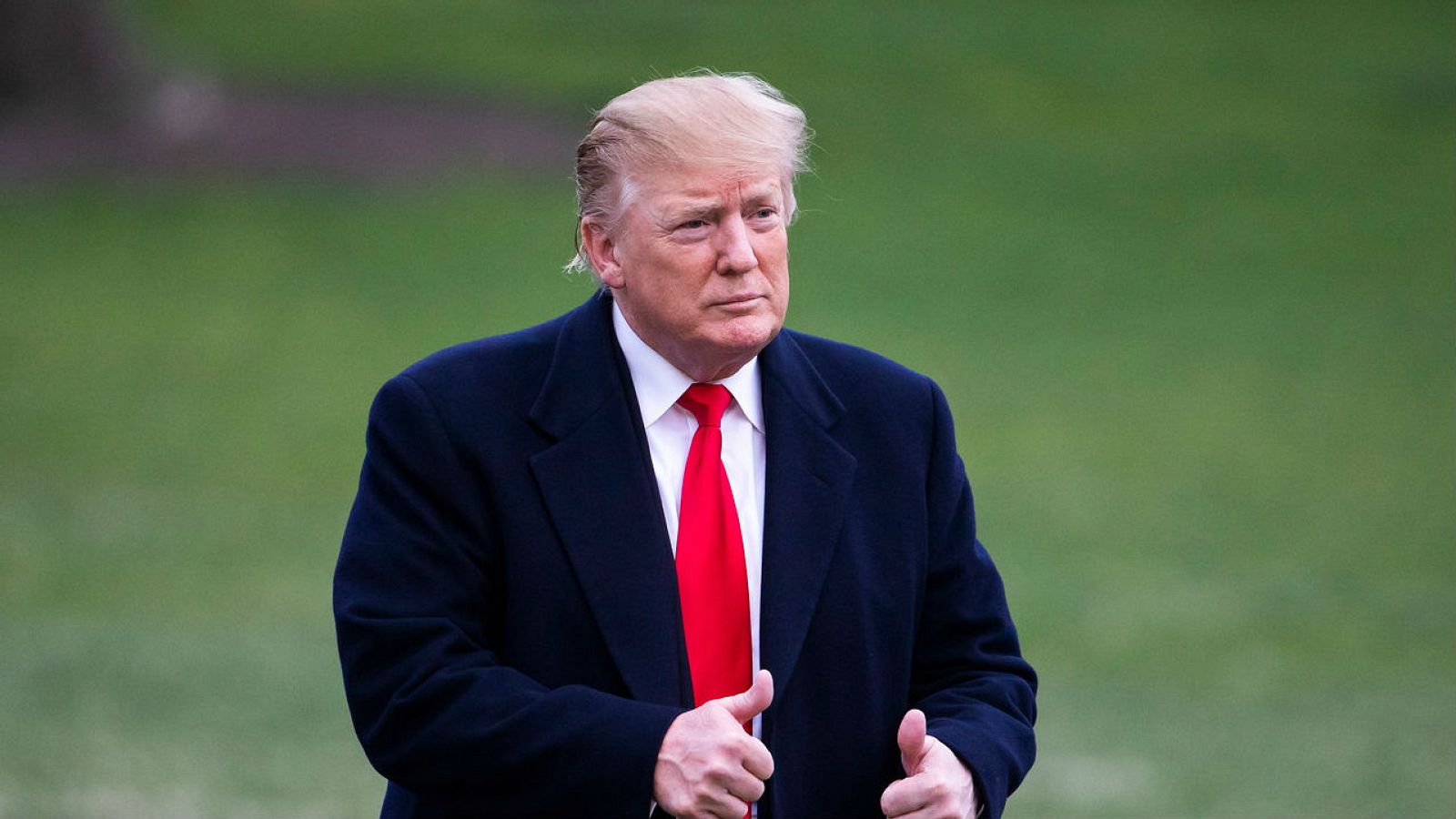 24 horas fin de semana - 23 horas - Pence quiere celebrar el informe Mueller y los democrátas quieren leerlo - Escuchar ahora