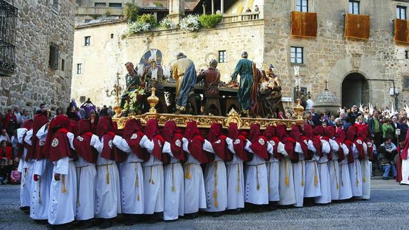 Reportajes Emisoras - Palencia - Preparación de las cofradías - 03/04/19 - Escuchar ahora