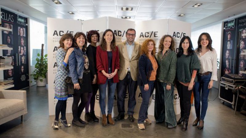 Punto de enlace - El teatro Cervantes de Londres da la palabra a las mujeres creadoras - 05/04/19 - escuchar ahora