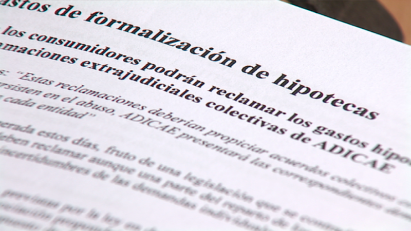 Las mañanas de RNE con Íñigo Alfonso - Cláusulas suelo: El recurso de la banca retrasará "incomprensiblemente" el resarcimiento de los afectados, según ADICAE - Escuchar ahora