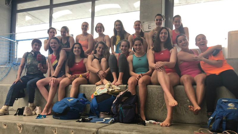 Waterpolo: CAMPEONAS sin piscina para entrenar y jugar - Escuchar ahora