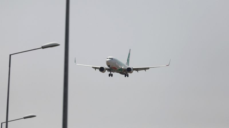  Boletines RNE - La huelga de transportistas en Portugal deja sin combustible a aeropuertos y gasolineras - Escuchar ahora