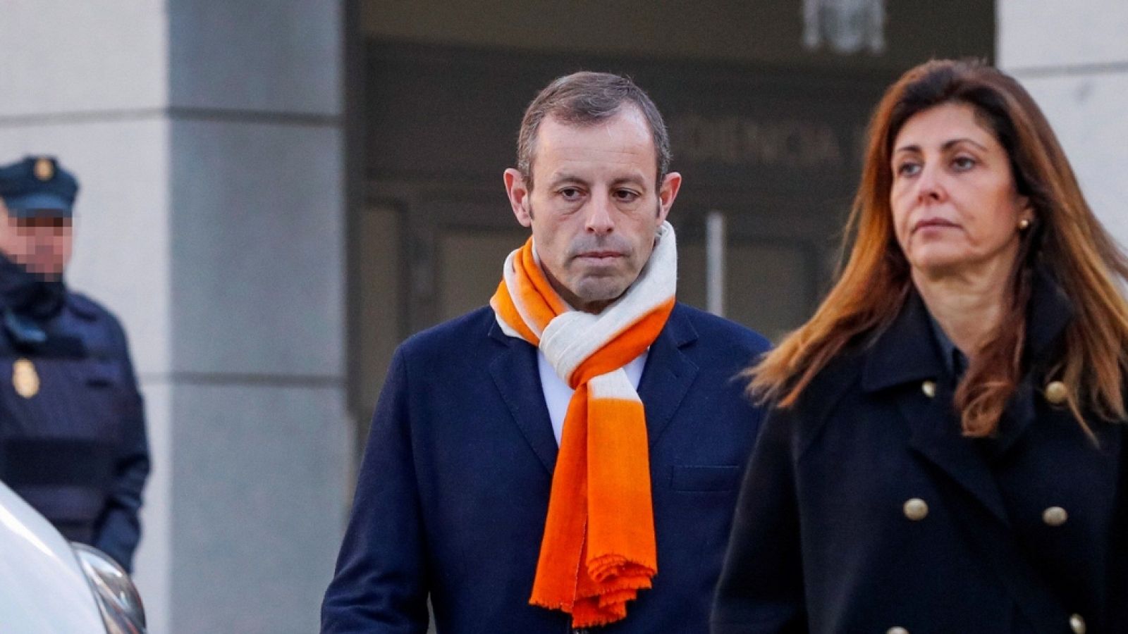  Boletines RNE - Sandro Rosell, absuelto en el caso de blanqueo de comisiones del fútbol brasileño - escuchar ahora