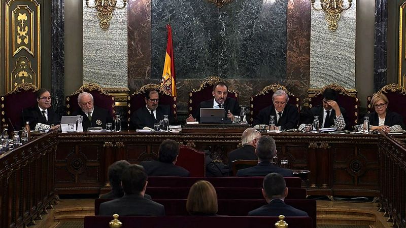 14 horas - El exdirector de los mossos: "no dudo de que cumplieron la ley" - Escuchar ahora