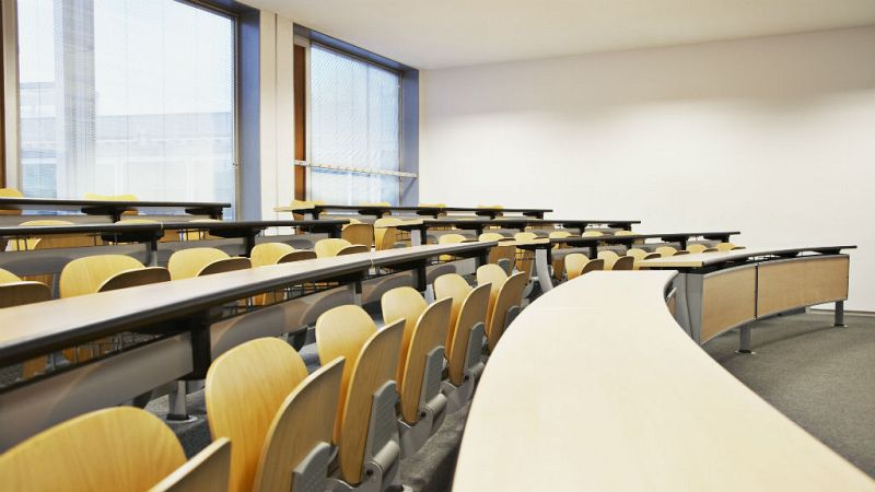 14 horas - Dos de cada diez universitarios abandonan los estudios antes de terminar la carrera - Escuchar ahora