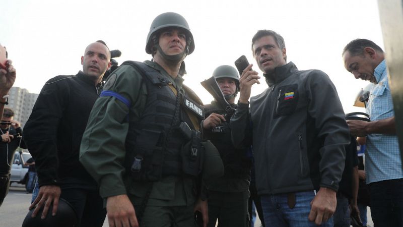 14 horas - El dirigente opositor Leopoldo López, protagonista de la convulsa escena venezolana