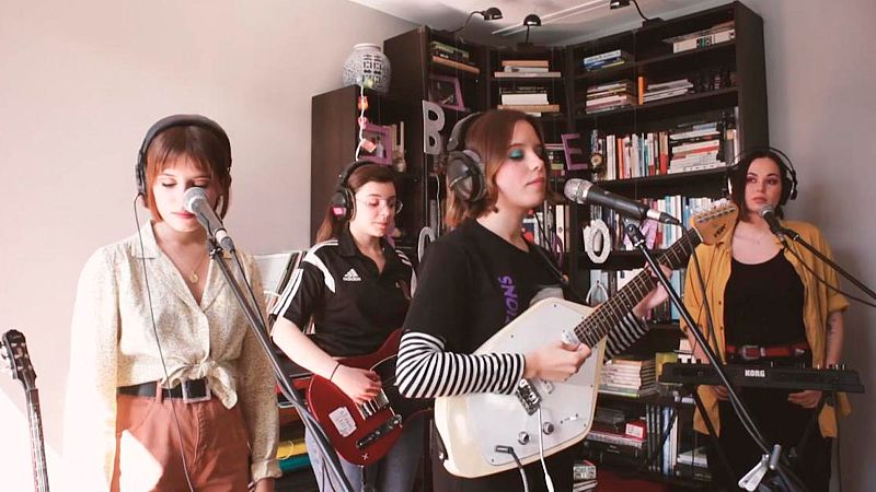  Blue Boredom - Everything sucks