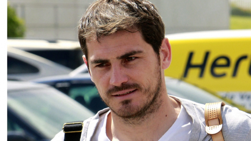 Iker Casillas sufre un infarto pero está fuera de peligro - escuchar ahora