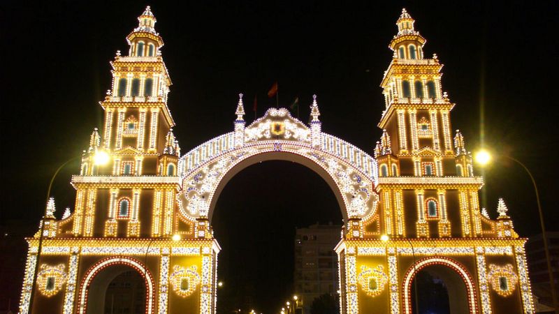 Arranca la Feria de Abril con el encendido en el Real - Escuchar ahora