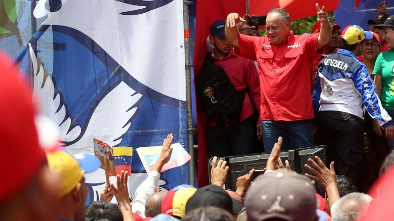 Diosdado Cabello advierte de quitarán la inmunidad a los diputados golpistas - Escuchar ahora