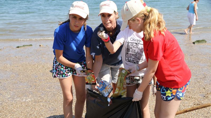 Theresa Zabell: "mares limpios en nuestras manos"