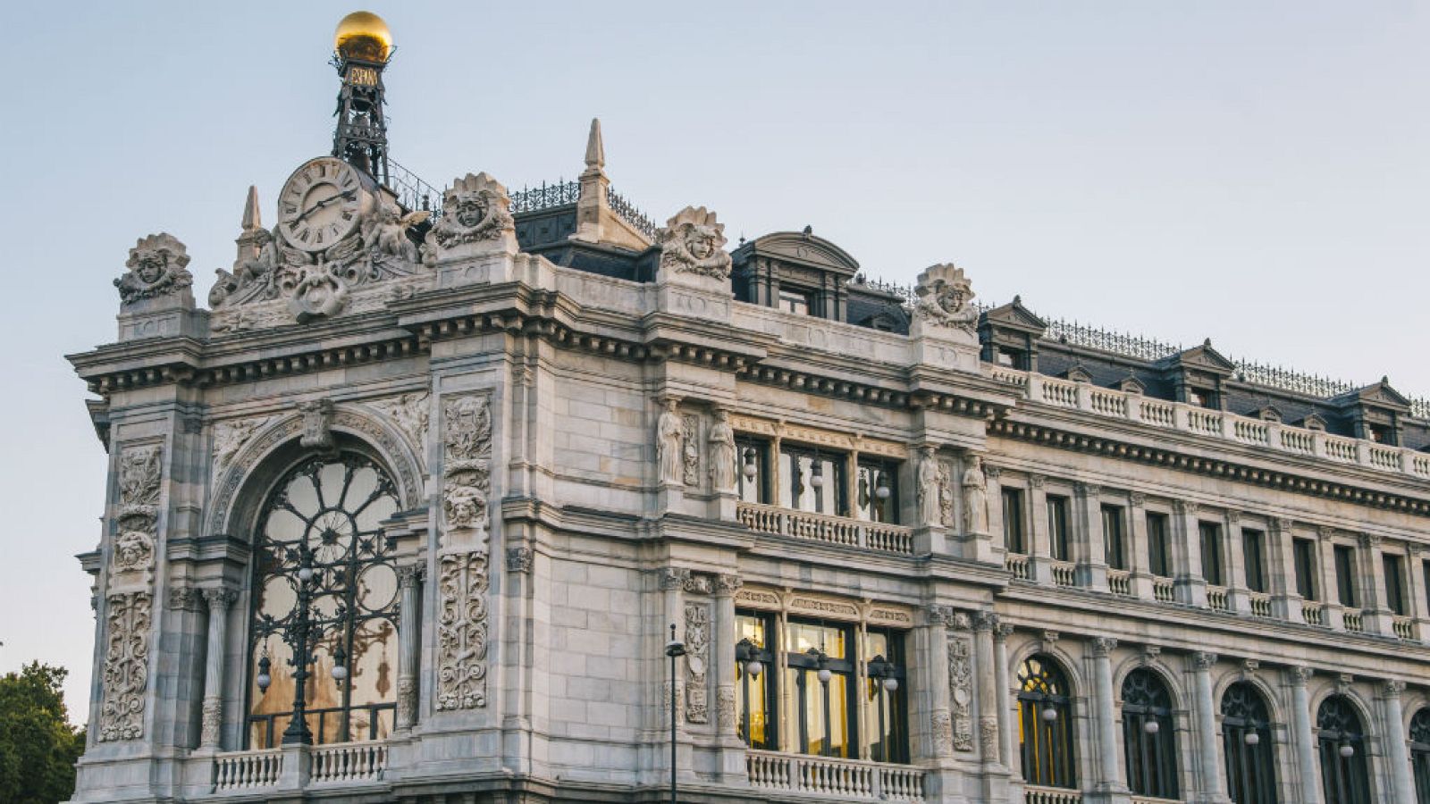  14 horas - El gobernado del Banco de España advierte: "Se necesitan más contratos indefinidos" - escuchar ahora