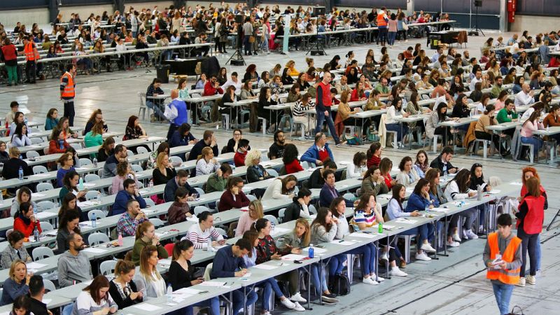 14 horas fin de semana - Día mundial de la enfermería con oposiciones de regalo - Escuchar ahora