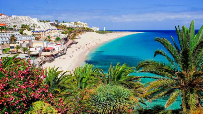 Todo Noticias Tarde - Baleares y Canarias recuperan el turismo español - Escuchar ahora