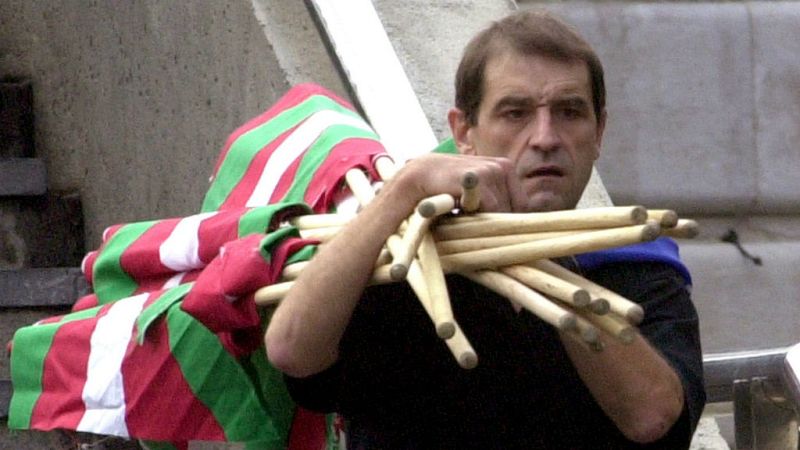 24 horas - Josu Ternera vivía solo en la montaña - Escuchar ahora