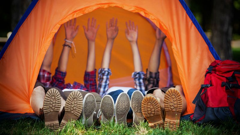 14 horas - ¿Qué hacer con los niños en verano? - Escuchar ahora