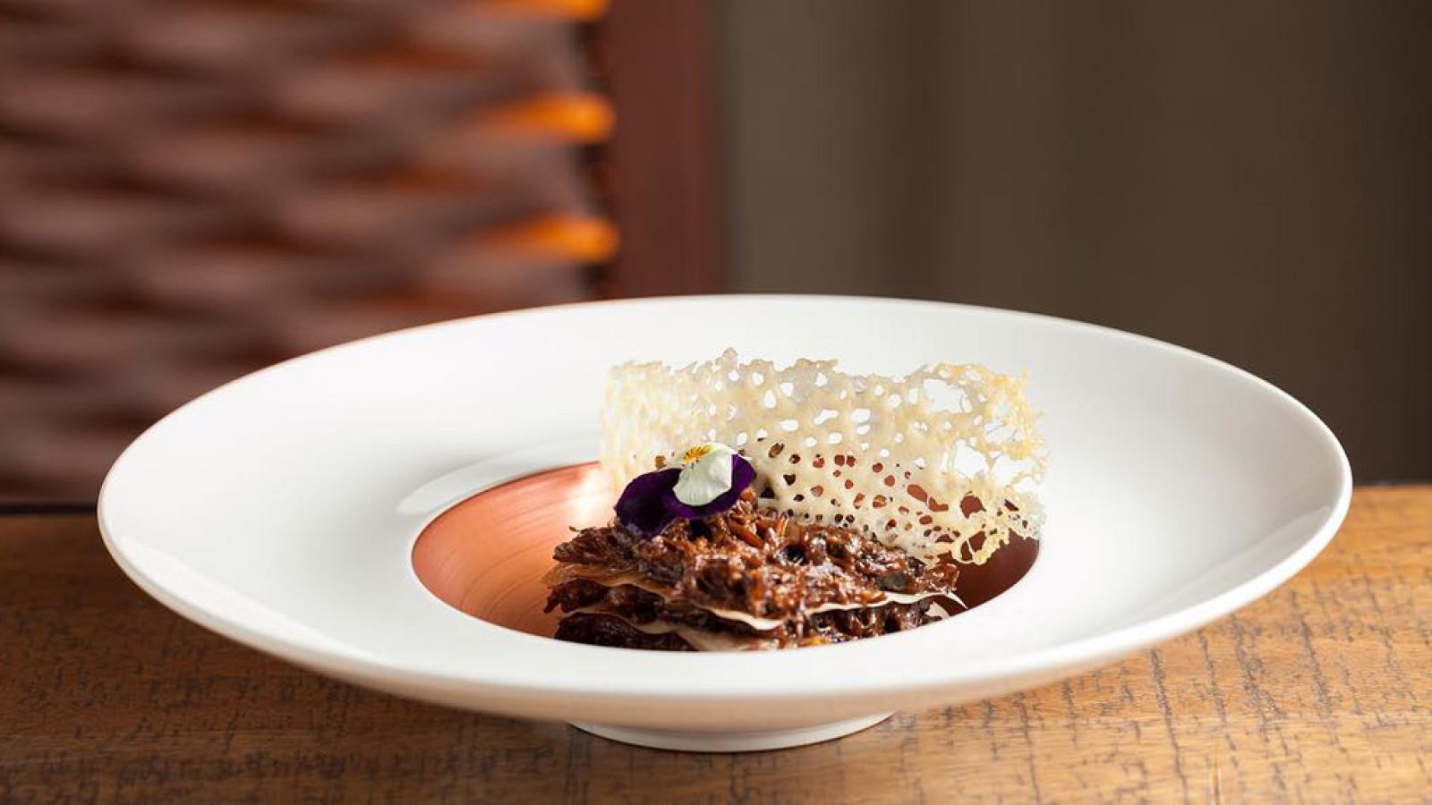 En clave Turismo - Sabores tradicionales con las excelentes carnes, pescados y arroces del restaurante Rocacho - 24/05/19 - escuchar ahora