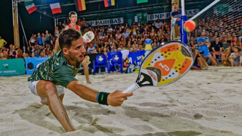 Un español, líder mundial en tenis playa