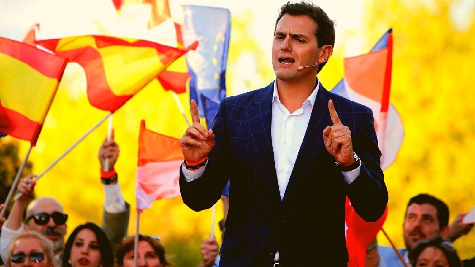  14 horas - Ciudadanos endurece las condiciones al PSOE en posibles pactos - escuchar ahora