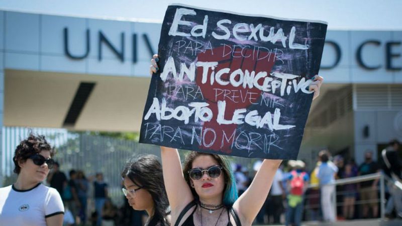  14 horas - Cuatro niñas violadas y obligadas a ser madres llevan su causa ante la ONU - escuchar ahora