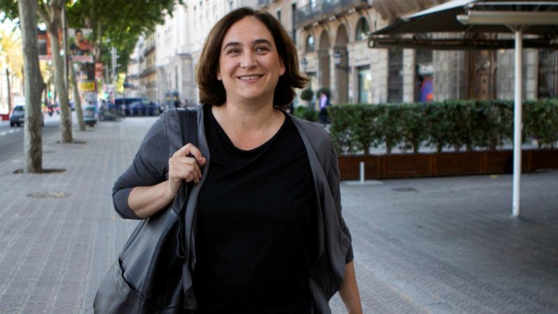  Boletines RNE - Barcelona | Colau insiste en un tripartitio con ERC y PSC - Escuchar ahora