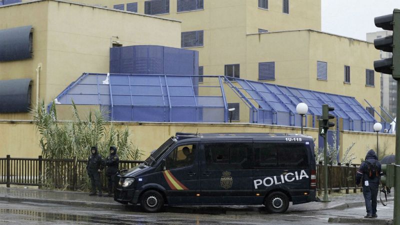  14 horas - Una juez ve indicios de tortura en el centro de extranjeros de Madrid - Escuchar ahora 
