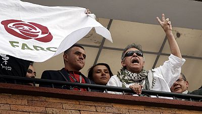 Boletines RNE - La justicia colombiana deja en libertad al ex líder de las FARC - Escuchar ahora