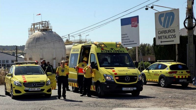  Boletines RNE - Un trabajador muere y otro crítico por una fuga de amoniaco en Tarragona - Escuchar ahora