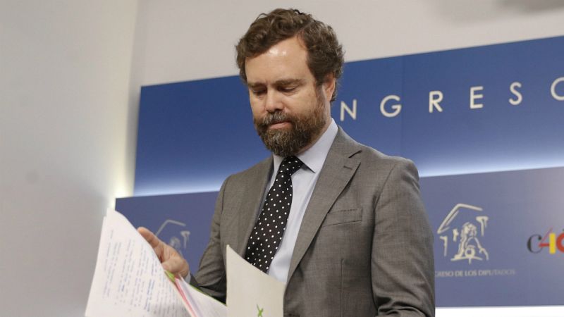 Boletines RNE - Vox exige negociar a PP y CS y pide entrar en algunos gobiernos - Escuchar ahora