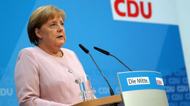 Boletines RNE - Merkel dice que el Gobierno continuará su trabajo pese a la crisis del SPD - Escuchar ahora