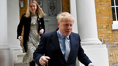 Boris Johnson lidera la carrera para suceder a May tras la primera votación - 14 horas | Escuchar