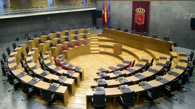 Las mañanas de RNE con Íñigo Alfonso - Navarra constituye su Parlamento sin consenso en el reparto de cargos - Escuchar ahora 