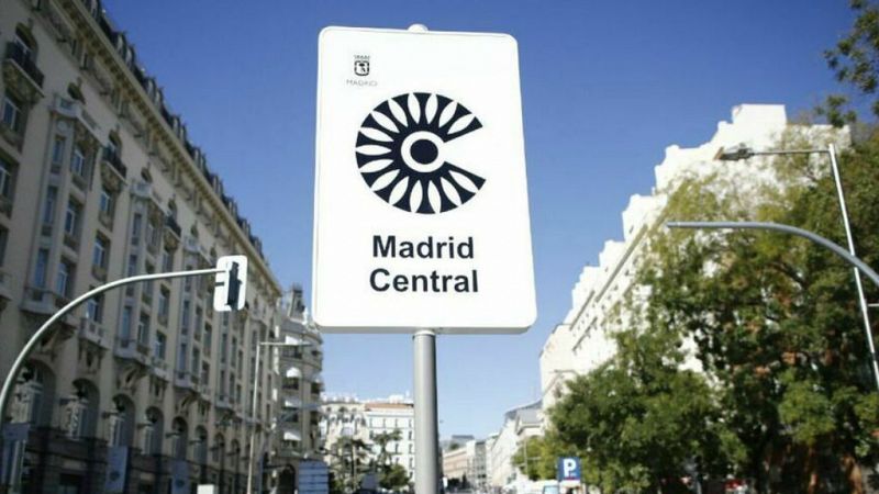 Boletines RNE - Presentan más de 160.000 firmas a favor de Madrid Central