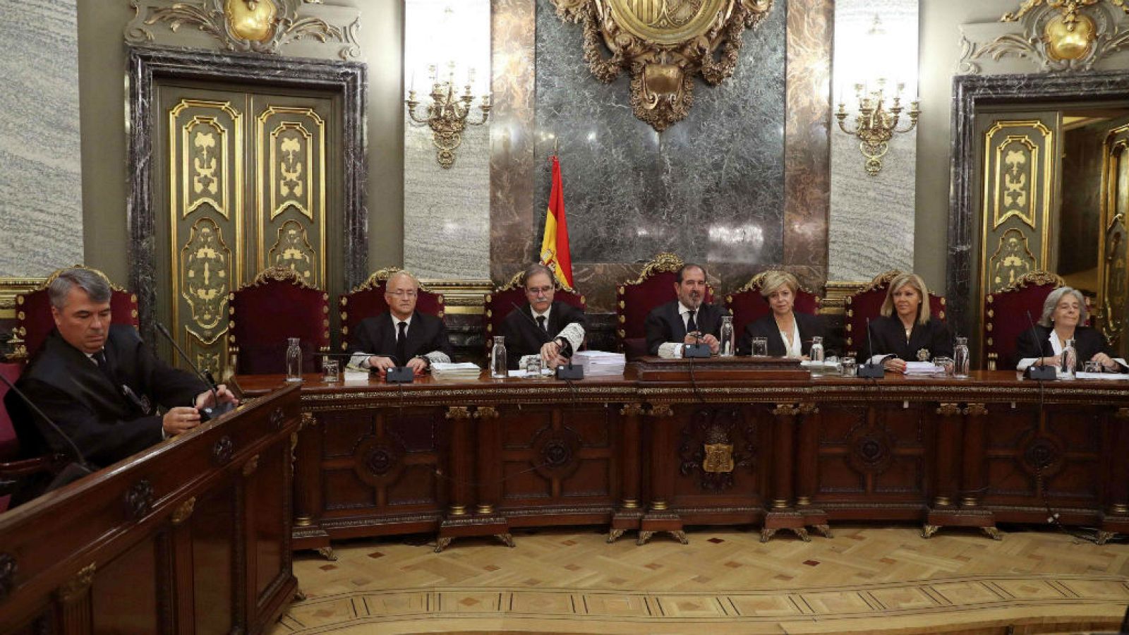 Boletines RNE - La fiscal del 'caso de La Manada' asegura que hubo violación continuada