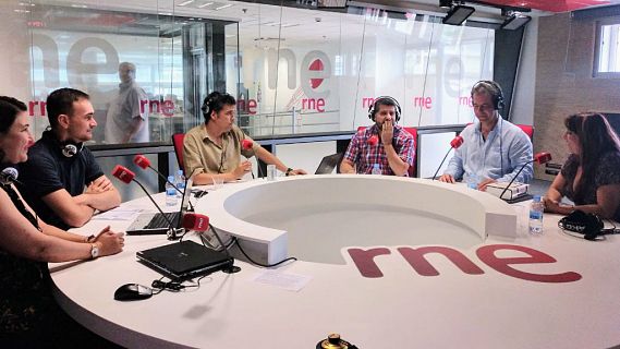 Las mañanas de RNE con Alfredo Menéndez