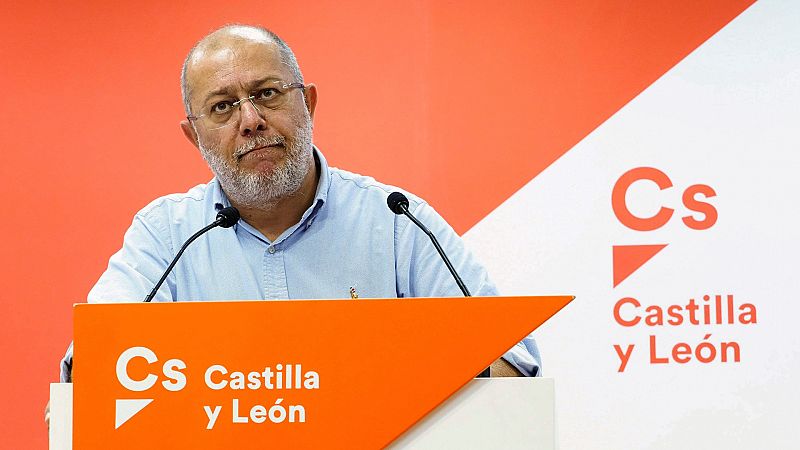Boletines RNE - El líder de Cs en Castilla y León defiende la abstención en la investidura de Sánchez - escuchar ahora