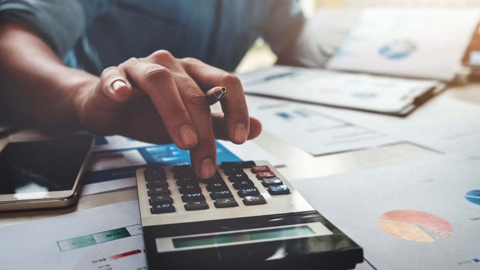  14 horas - La subida del salario mínimo: Viable y positivo contra la pobreza - escuchar ahora