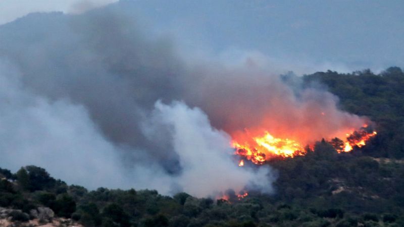 Boletines RNE - Más de 5.000 hectáreas quemadas en Tarragona en un incendio sin control - Escuchar ahora