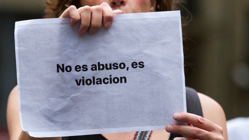 14 horas - Prisión para tres acusados de una violación en grupo en Cambrils - Escuchar ahora