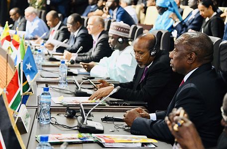 Cinco continentes - Cinco Continentes - Luchar contra la desigualdad, un reto para los gobiernos africanos - Escuchar ahora