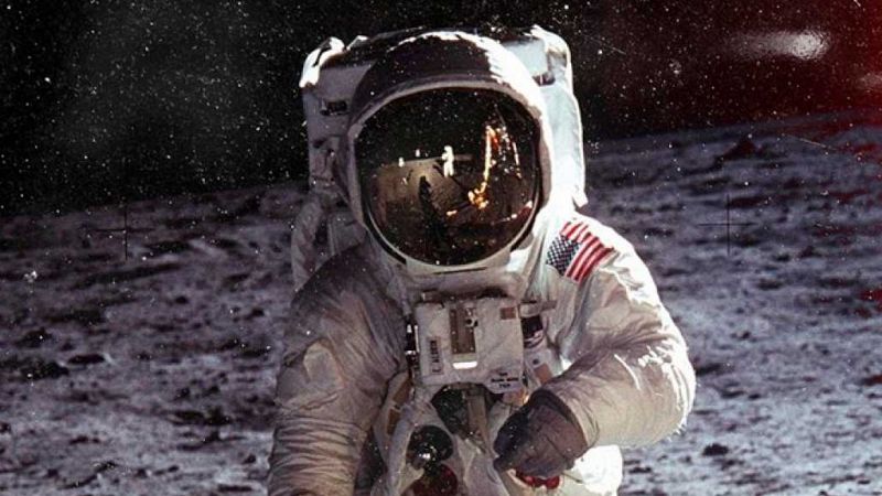 Tierra sin lmites: turismo lunar - Escuchar ahora