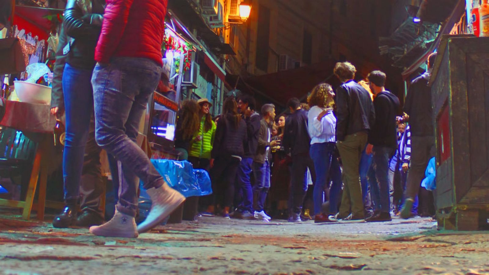 14 horas - Santurce ofrece acompañantes para que los jóvenes no vuelvan solos a casa de noche - Escuchar ahora