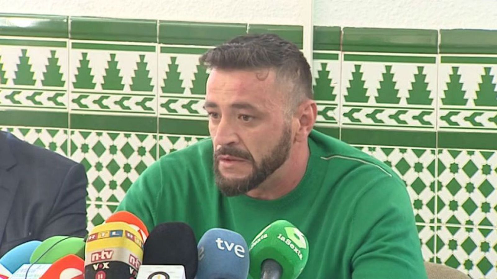  14 horas - Caso Julen | La Fiscalía pide 3 años de cárcel para el dueño de la finca donde murió - escuchar ahora