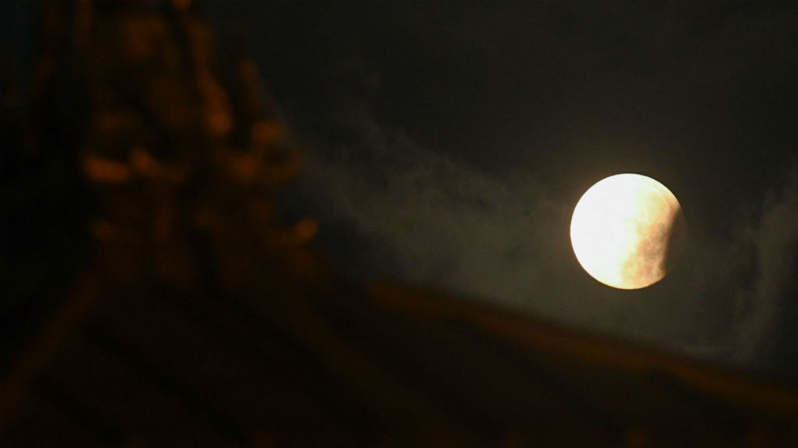 Las mañanas de RNE con Íñigo Alfonso - Después de 50 años, ¿qué sabemos de la Luna? - Escuchar ahora